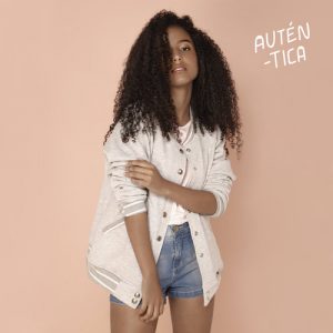 Modelos reales con afro Karibik